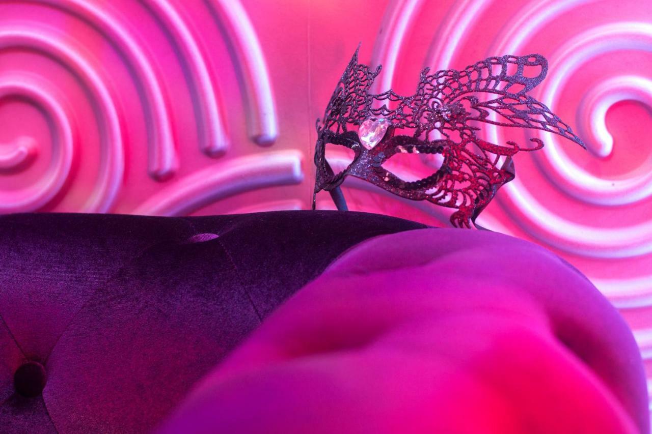 Love Room Proche Rennes Le Cocon Enchanteur Plelan-le-Grand Luaran gambar